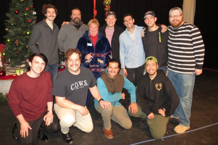'Friends of the Theatre' Host the Cast of Thingamjig's Holiday Musical