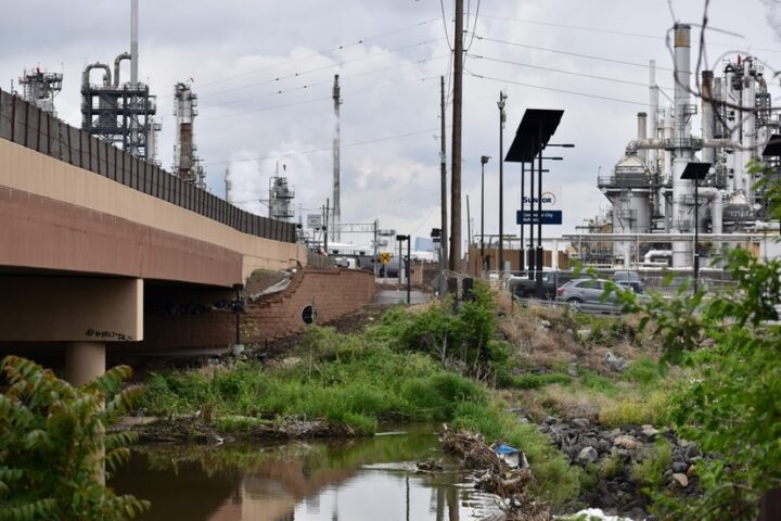 Colorado Groups Decry 'Backroom Deal' Over Suncor Water Permits