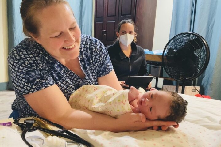 Freestanding Birth Centers, Hospital Delivery Rooms, Closing Their Doors