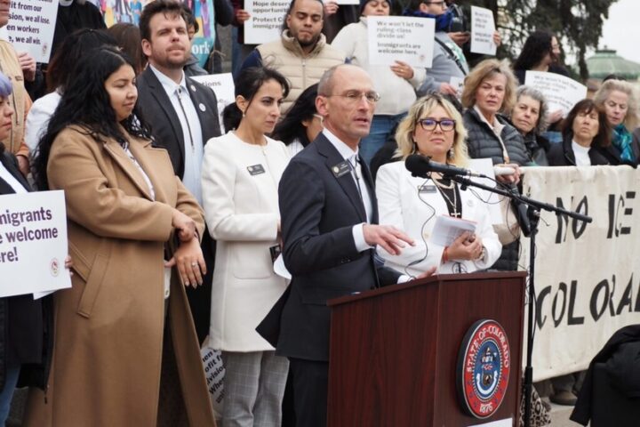 U.S. State Legislators Push Back on Federal Immigration Policies