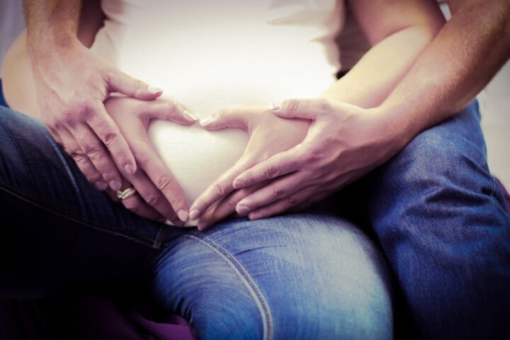 High Fertility Costs Push Americans Abroad for IVF Treatment